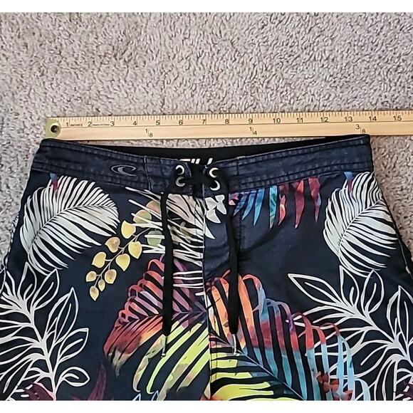 O’Neill Leaf Print Swim Trunks Size 28 Mens Boardshorts Beach Surf GUC - Picture 6 of 8